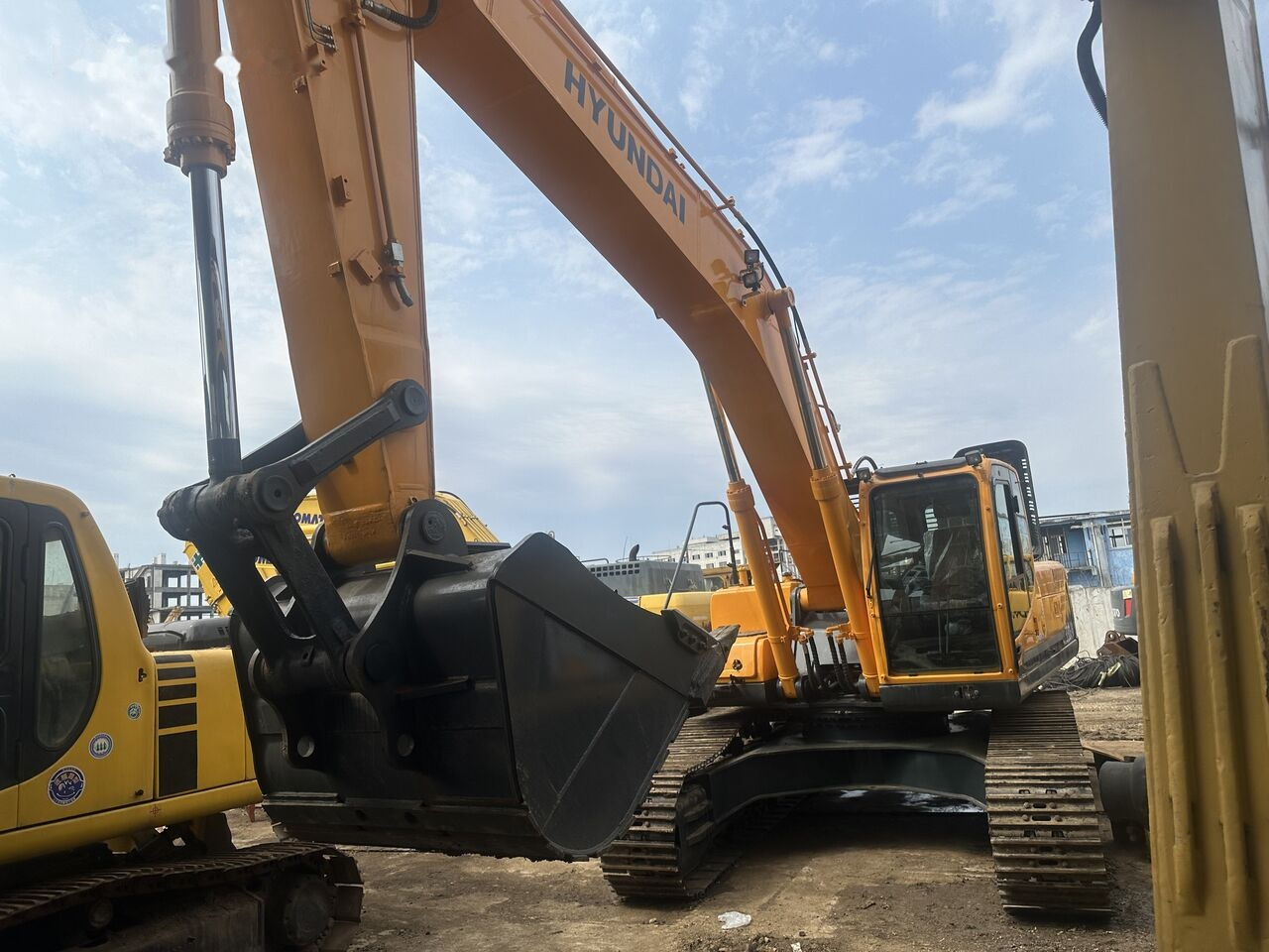 Hyundai R330LC-9S - Vikšrinis ekskavatorius: foto 3 Hyundai R330LC-9S - Vikšrinis ekskavatorius: foto 3