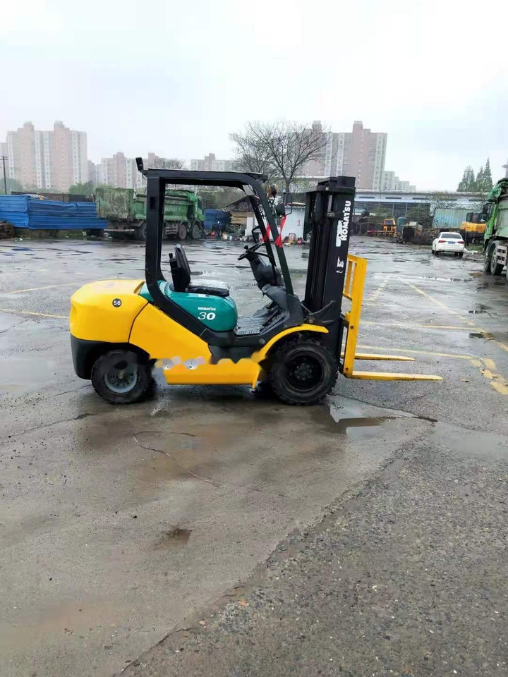 Komatsu FD30 - Dyzelinis krautuvas: foto 2 Komatsu FD30 - Dyzelinis krautuvas: foto 2