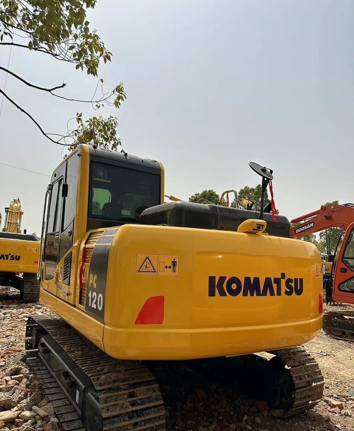 Komatsu PC120-8 - Vikšrinis ekskavatorius: foto 1 Komatsu PC120-8 - Vikšrinis ekskavatorius: foto 1