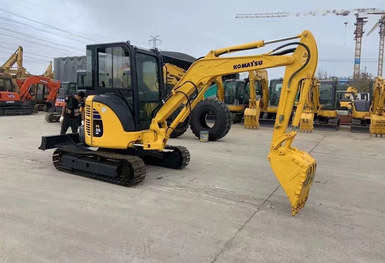 Komatsu PC35 - Mini ekskavatorius: foto 3 Komatsu PC35 - Mini ekskavatorius: foto 3