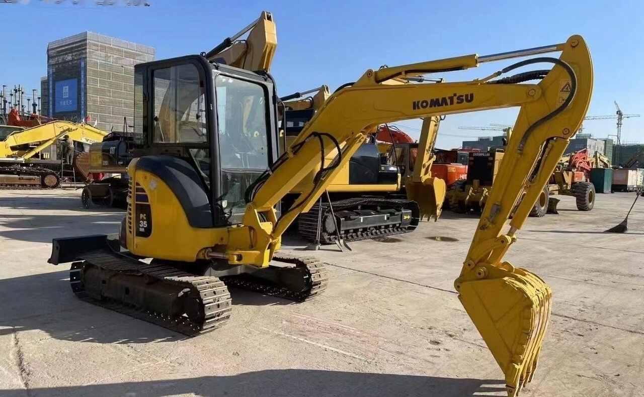 Komatsu PC35 - Mini ekskavatorius: foto 5 Komatsu PC35 - Mini ekskavatorius: foto 5