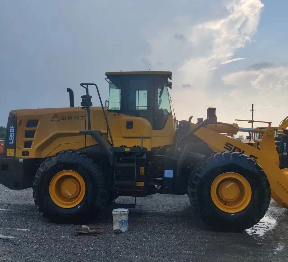 SDLG L958F - Ratinis krautuvas: foto 4 SDLG L958F - Ratinis krautuvas: foto 4