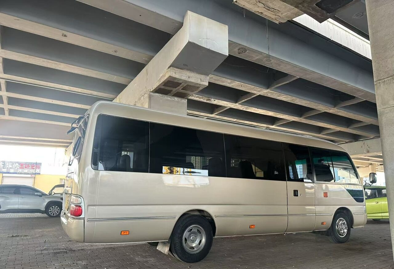 Toyota 1HZ - Priemiestinis autobusas: foto 5 Toyota 1HZ - Priemiestinis autobusas: foto 5