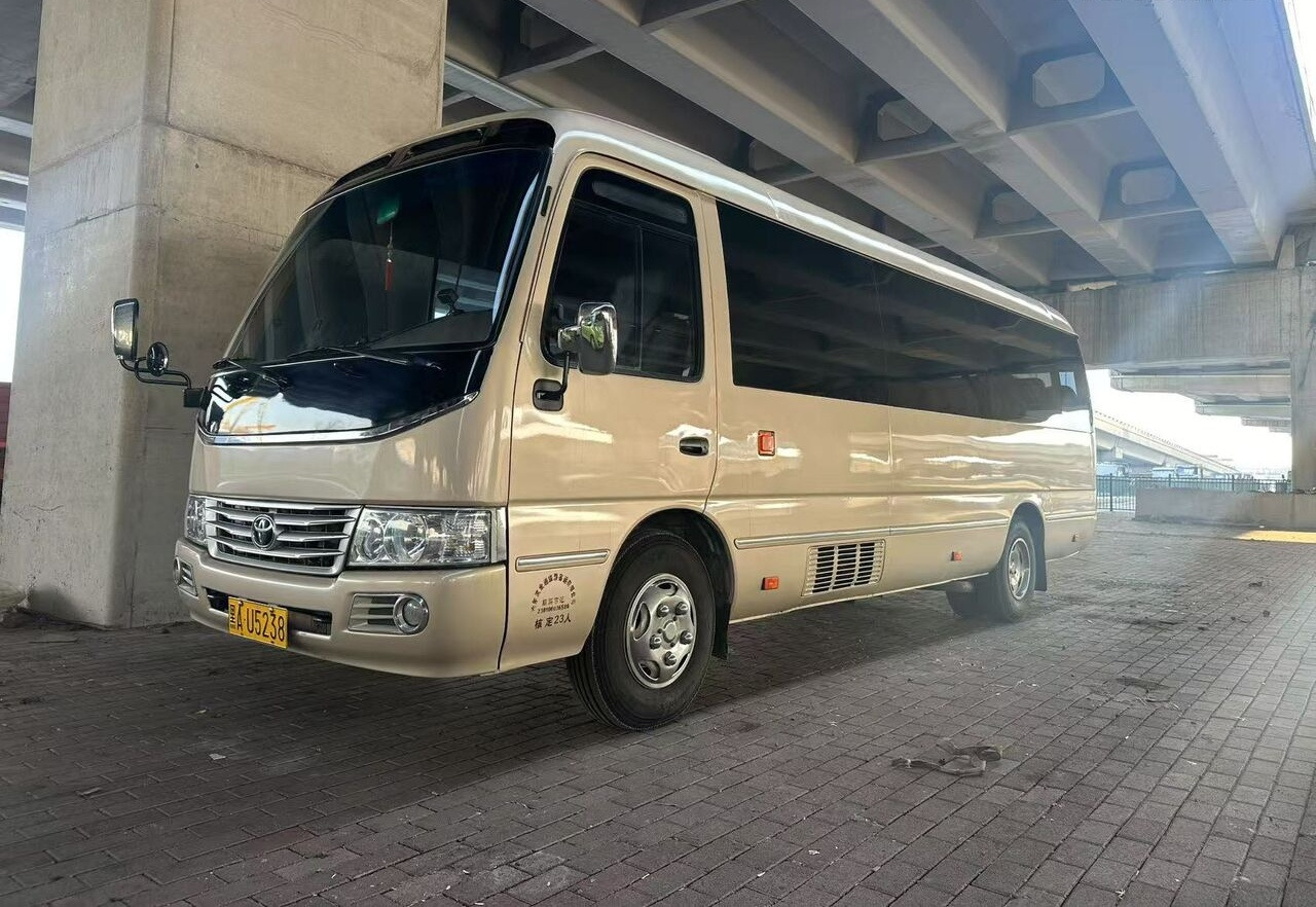 Toyota - Priemiestinis autobusas: foto 4 Toyota - Priemiestinis autobusas: foto 4