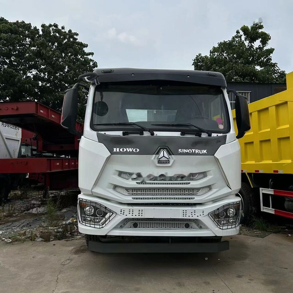 Howo Haohan - Vilkikas: foto 1 Howo Haohan - Vilkikas: foto 1