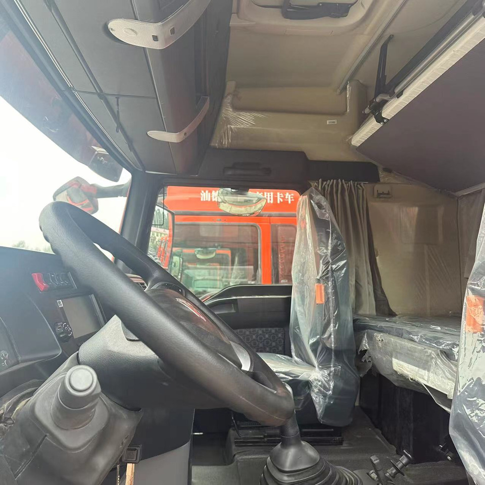 Sinotruk  - Vilkikas: foto 3 Sinotruk  - Vilkikas: foto 3