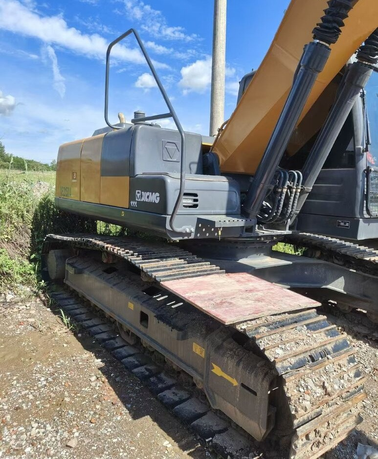 XCMG XE215DA - Vikšrinis ekskavatorius: foto 4 XCMG XE215DA - Vikšrinis ekskavatorius: foto 4