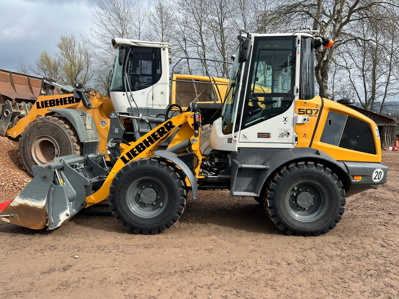 Liebherr L 507 Stereo V Likufix 2x verfügbar - Ratinis krautuvas: foto 1 Liebherr L 507 Stereo V Likufix 2x verfügbar - Ratinis krautuvas: foto 1