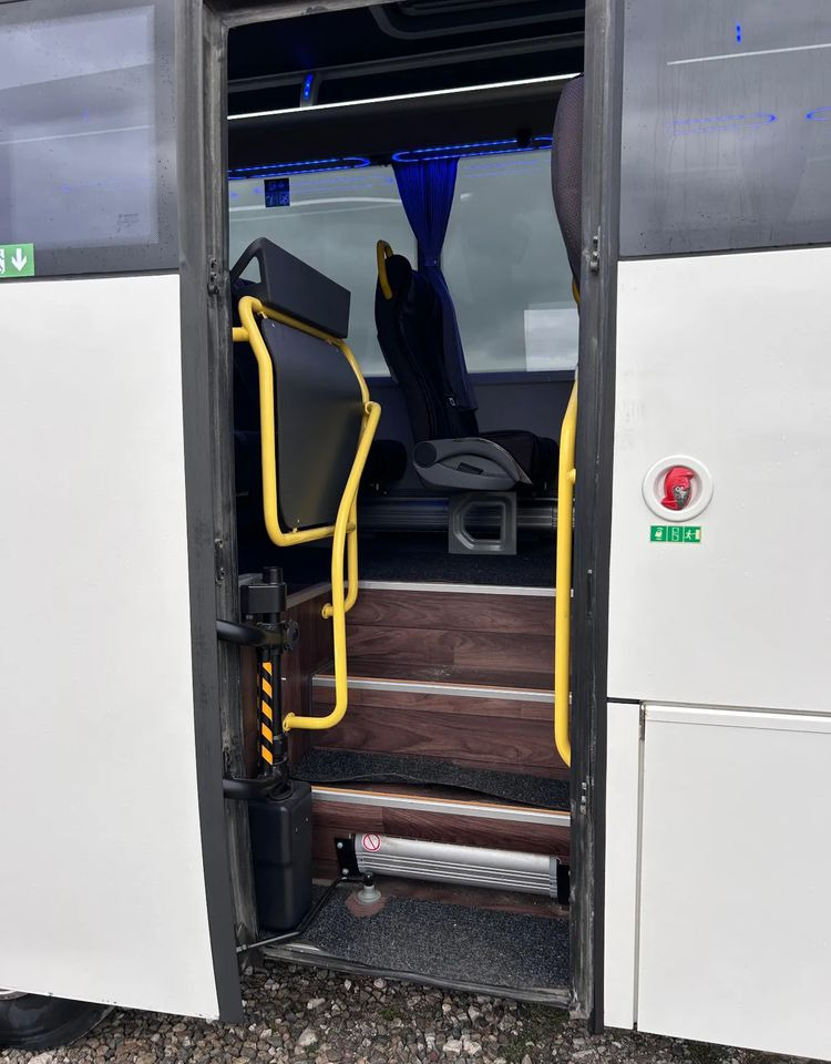 Isuzu Grand Toro - Priemiestinis autobusas: foto 3 Isuzu Grand Toro - Priemiestinis autobusas: foto 3