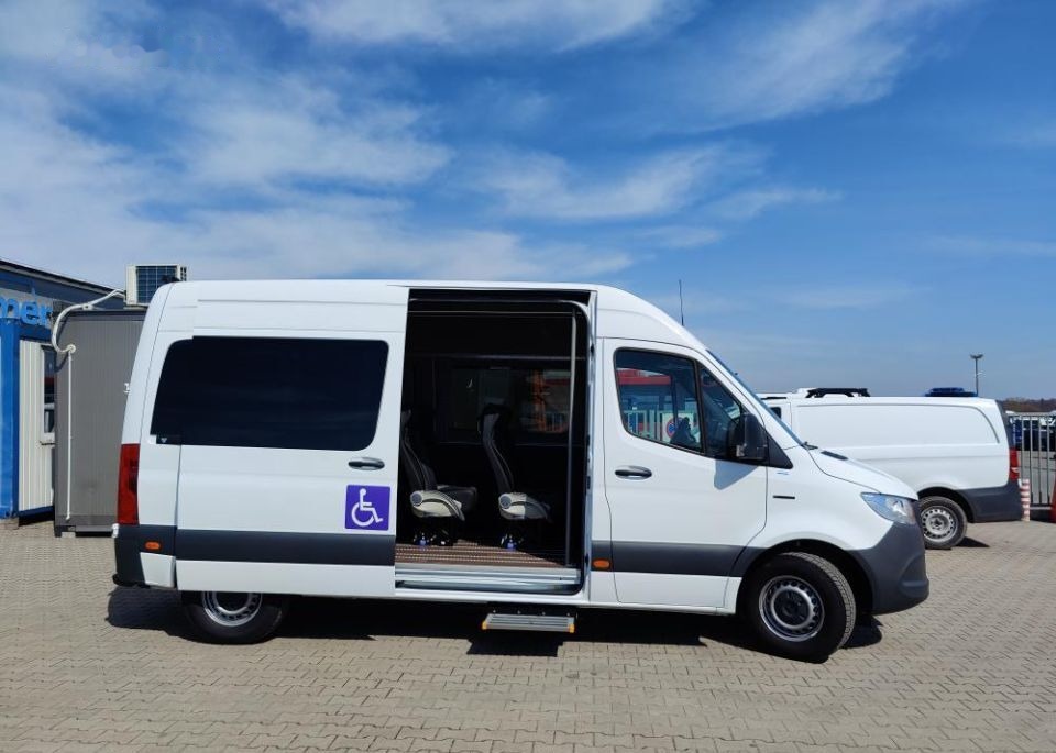 Mikroautobusas, Elektrinis autobusas Mercedes-Benz E-Sprinter: foto 1