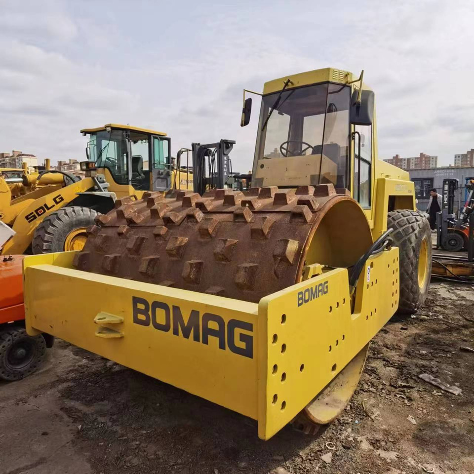 BOMAG BW217D-2 - Kompaktorius: foto 1 BOMAG BW217D-2 - Kompaktorius: foto 1