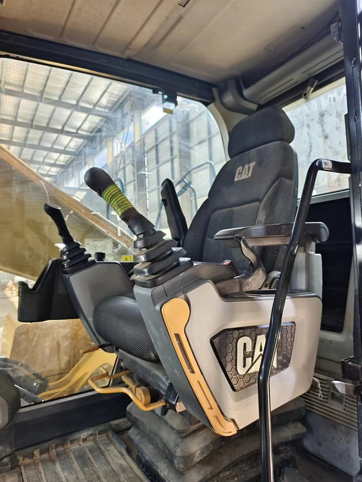 CAT 320GC - Vikšrinis ekskavatorius: foto 4 CAT 320GC - Vikšrinis ekskavatorius: foto 4