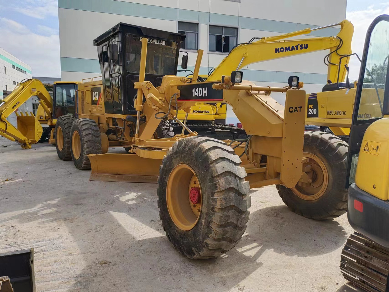 CATERPILLAR 140H - Greideris: foto 1 CATERPILLAR 140H - Greideris: foto 1