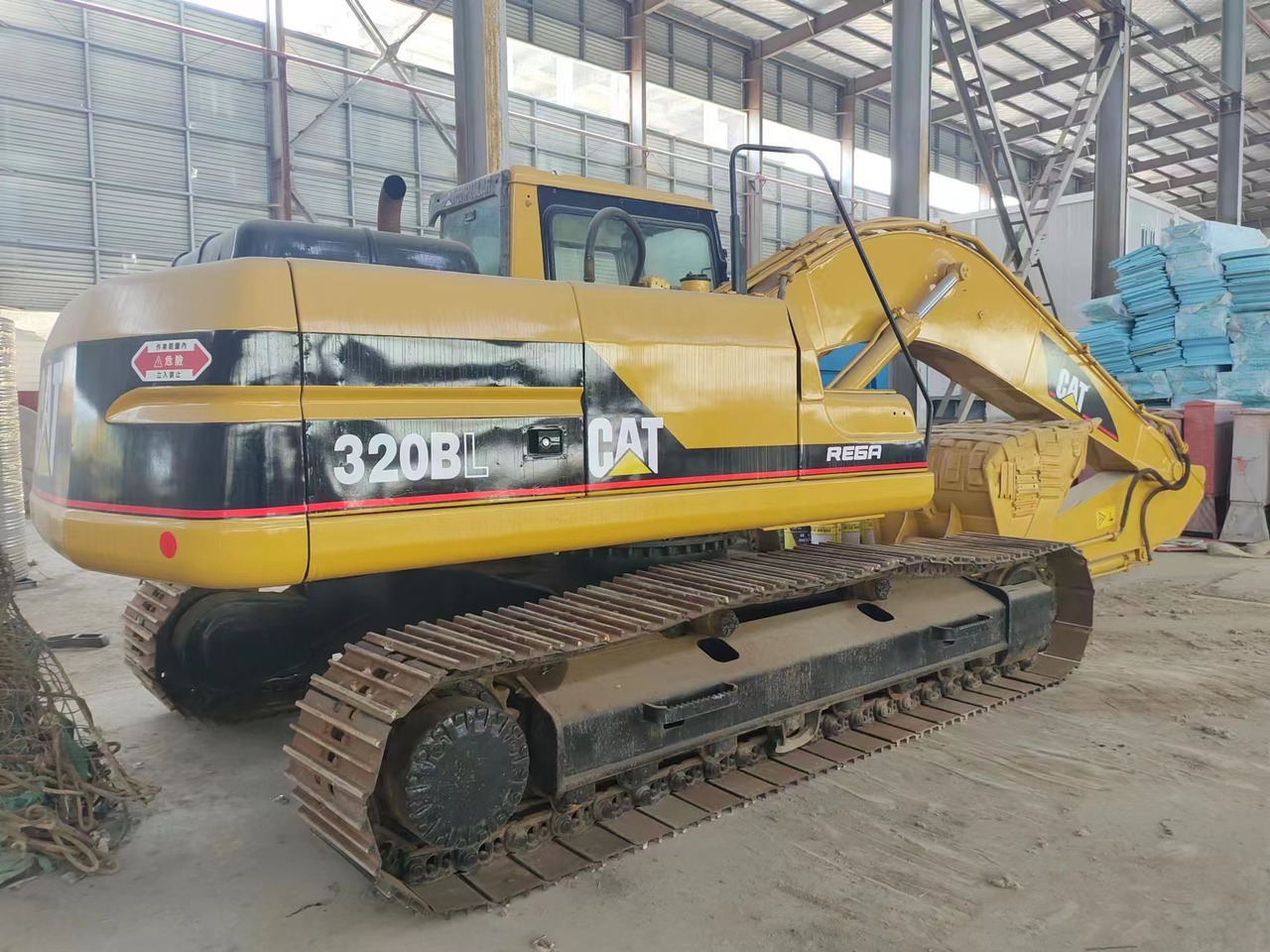 CATERPILLAR 320BL - Vikšrinis ekskavatorius: foto 1 CATERPILLAR 320BL - Vikšrinis ekskavatorius: foto 1