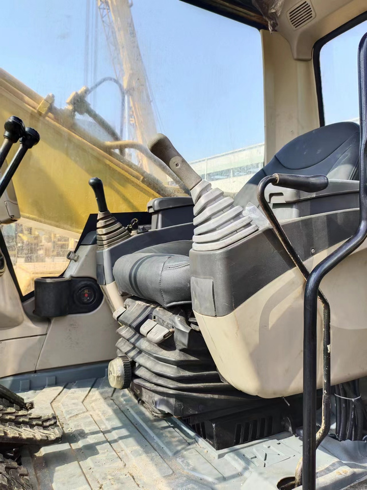 CATERPILLAR 320C - Vikšrinis ekskavatorius: foto 3 CATERPILLAR 320C - Vikšrinis ekskavatorius: foto 3