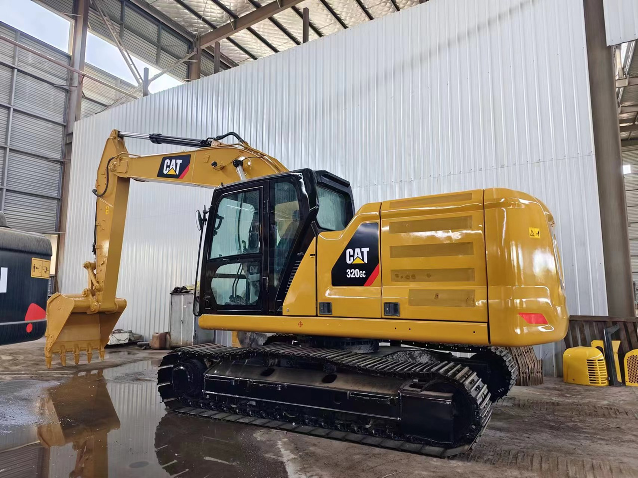 CATERPILLAR 320GC CAT 320 - Vikšrinis ekskavatorius: foto 4 CATERPILLAR 320GC CAT 320 - Vikšrinis ekskavatorius: foto 4