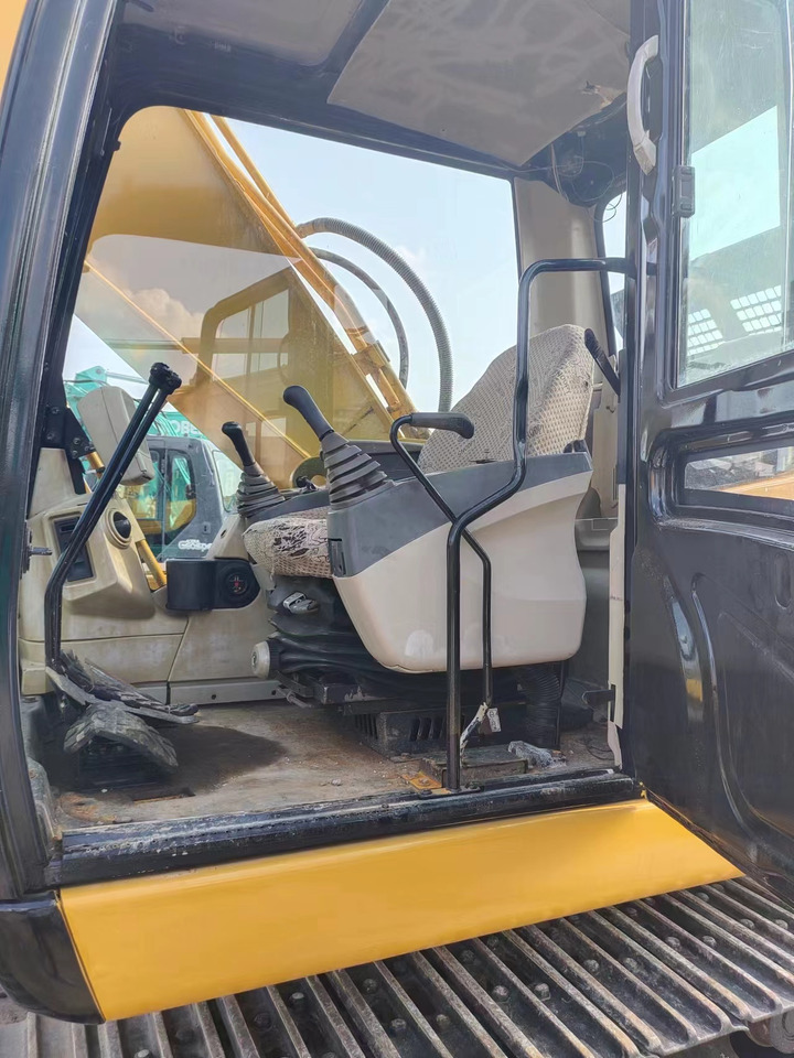 CATERPILLAR 325C - Vikšrinis ekskavatorius: foto 4 CATERPILLAR 325C - Vikšrinis ekskavatorius: foto 4