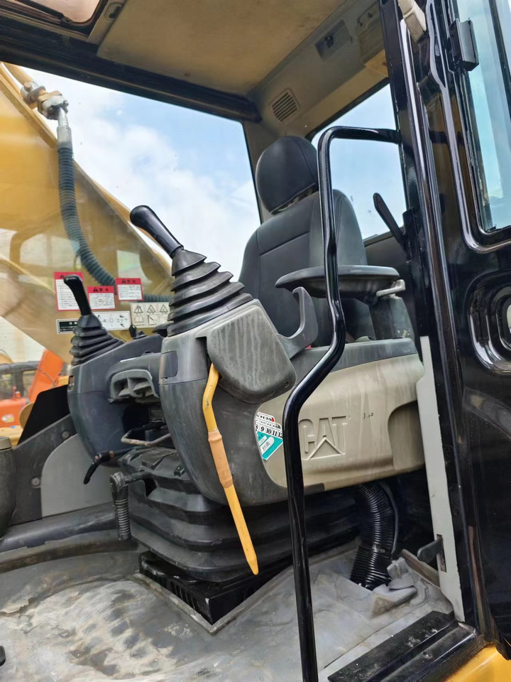 CATERPILLAR 336D2L CAT 336 320 325 - Vikšrinis ekskavatorius: foto 5 CATERPILLAR 336D2L CAT 336 320 325 - Vikšrinis ekskavatorius: foto 5