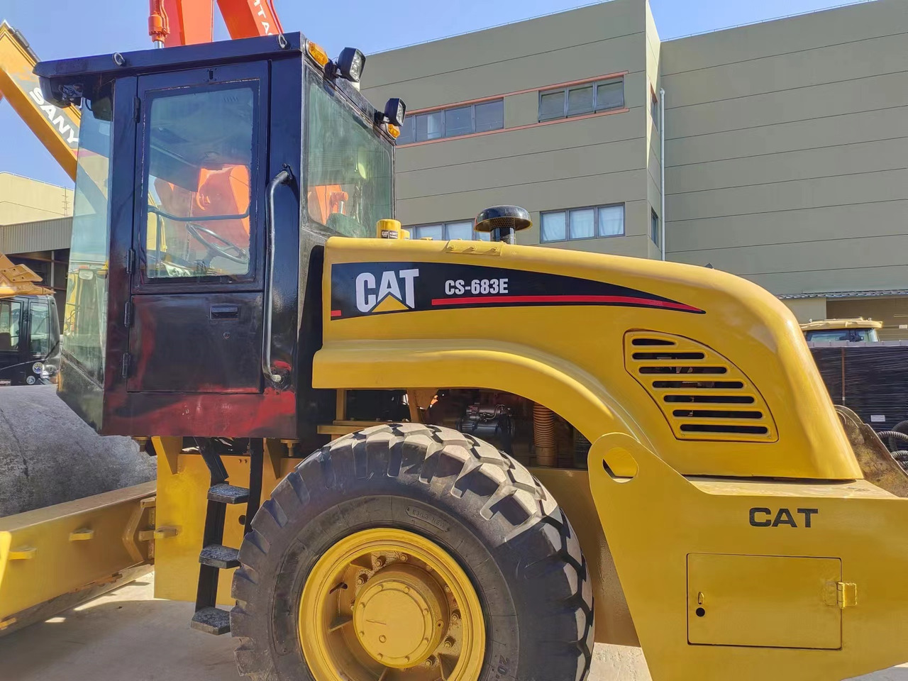 CATERPILLAR CS683E - Kompaktorius: foto 5 CATERPILLAR CS683E - Kompaktorius: foto 5