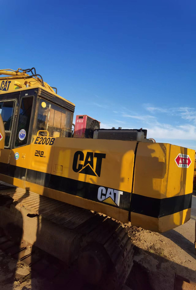 CATERPILLAR E200B - Vikšrinis ekskavatorius: foto 3 CATERPILLAR E200B - Vikšrinis ekskavatorius: foto 3
