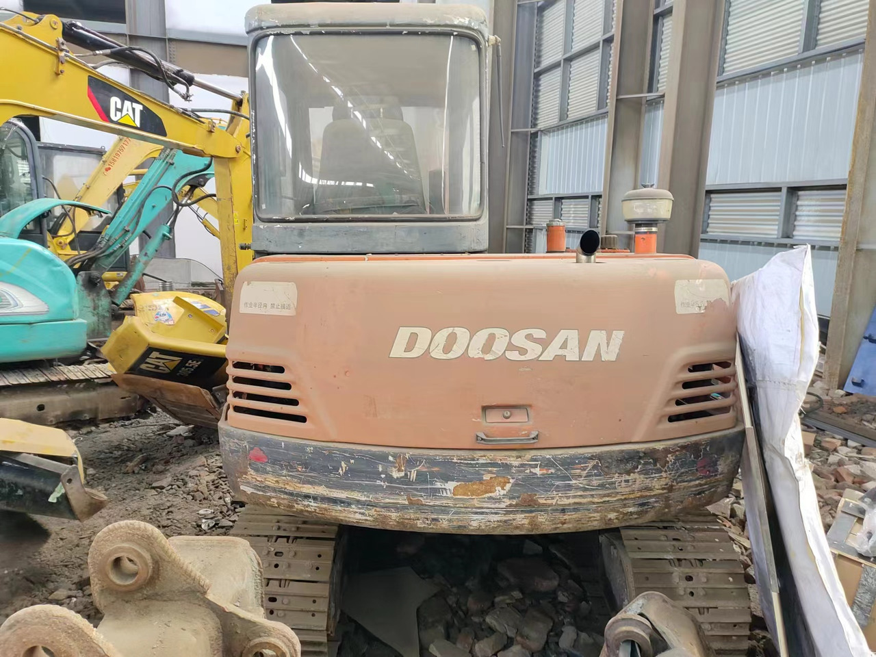 DOOSAN DH55 - Mini ekskavatorius: foto 5 DOOSAN DH55 - Mini ekskavatorius: foto 5