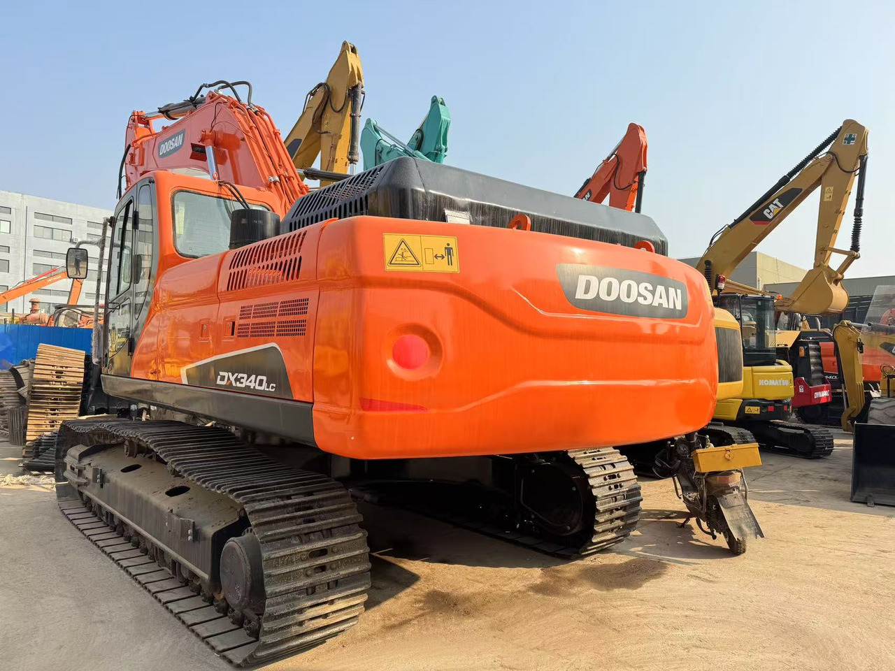 DOOSAN DX340LC - Vikšrinis ekskavatorius: foto 1 DOOSAN DX340LC - Vikšrinis ekskavatorius: foto 1