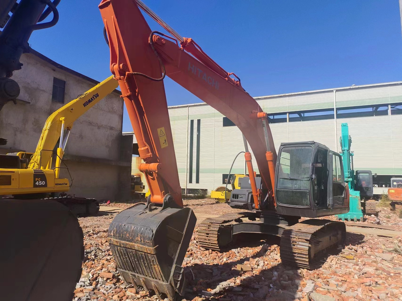 HITACHI ZX200 - Vikšrinis ekskavatorius: foto 2 HITACHI ZX200 - Vikšrinis ekskavatorius: foto 2