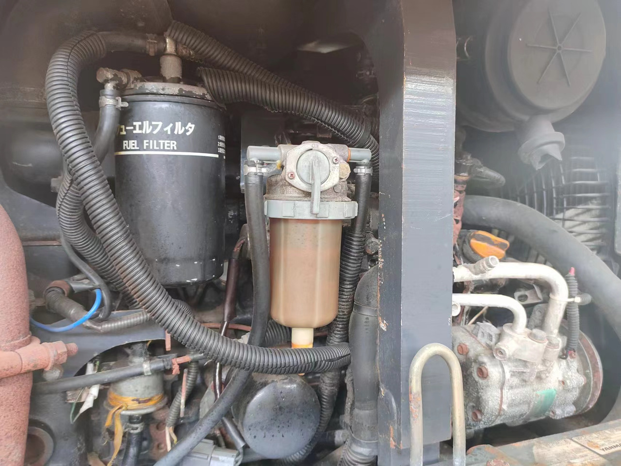 HITACHI ZX50U - Mini ekskavatorius: foto 4 HITACHI ZX50U - Mini ekskavatorius: foto 4