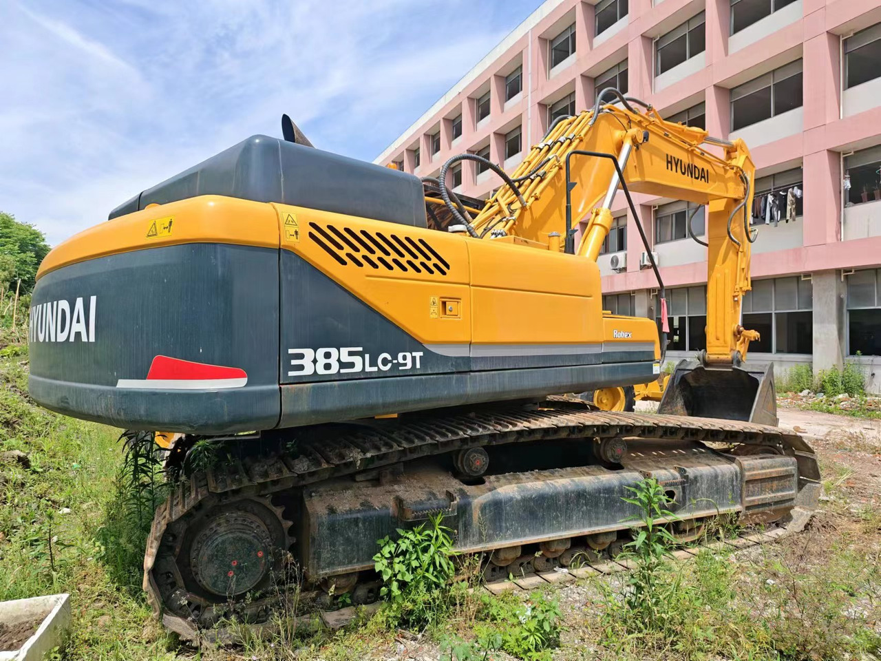 HYUNDAI R385LC-9T - Vikšrinis ekskavatorius: foto 2 HYUNDAI R385LC-9T - Vikšrinis ekskavatorius: foto 2