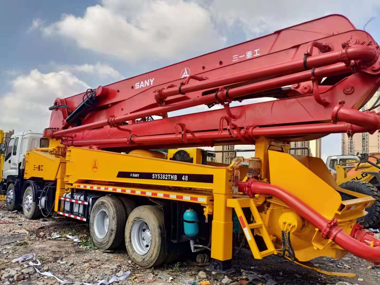 ISUZU 48M - Betono siurblys: foto 5 ISUZU 48M - Betono siurblys: foto 5