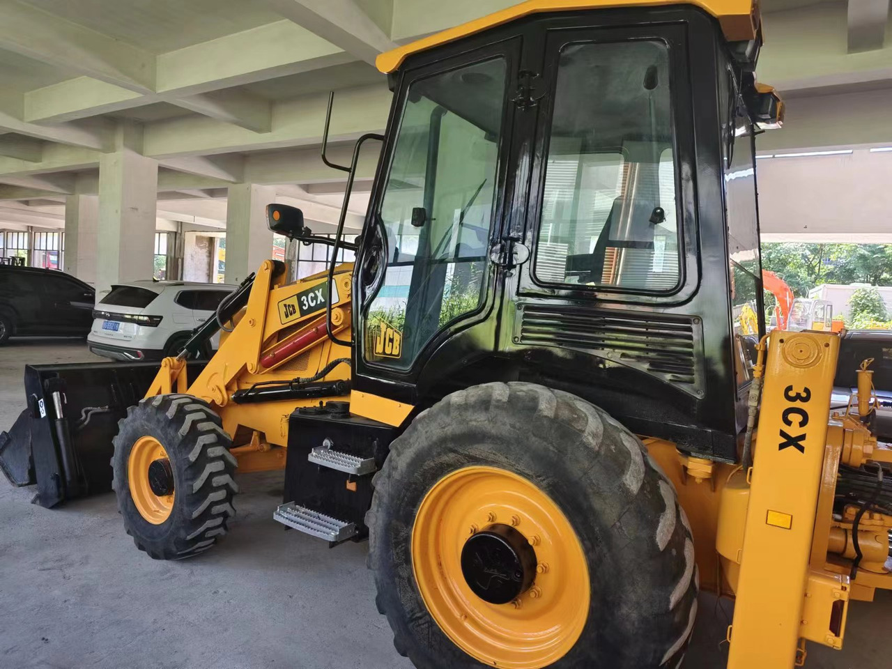 JCB 3CX - Ekskavatorius-krautuvas: foto 5 JCB 3CX - Ekskavatorius-krautuvas: foto 5