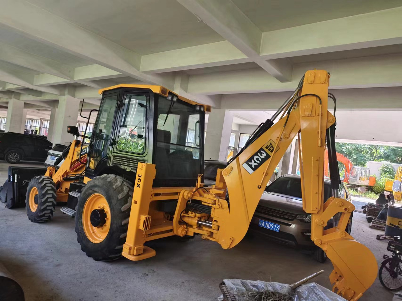 JCB 3CX - Ekskavatorius-krautuvas: foto 2 JCB 3CX - Ekskavatorius-krautuvas: foto 2