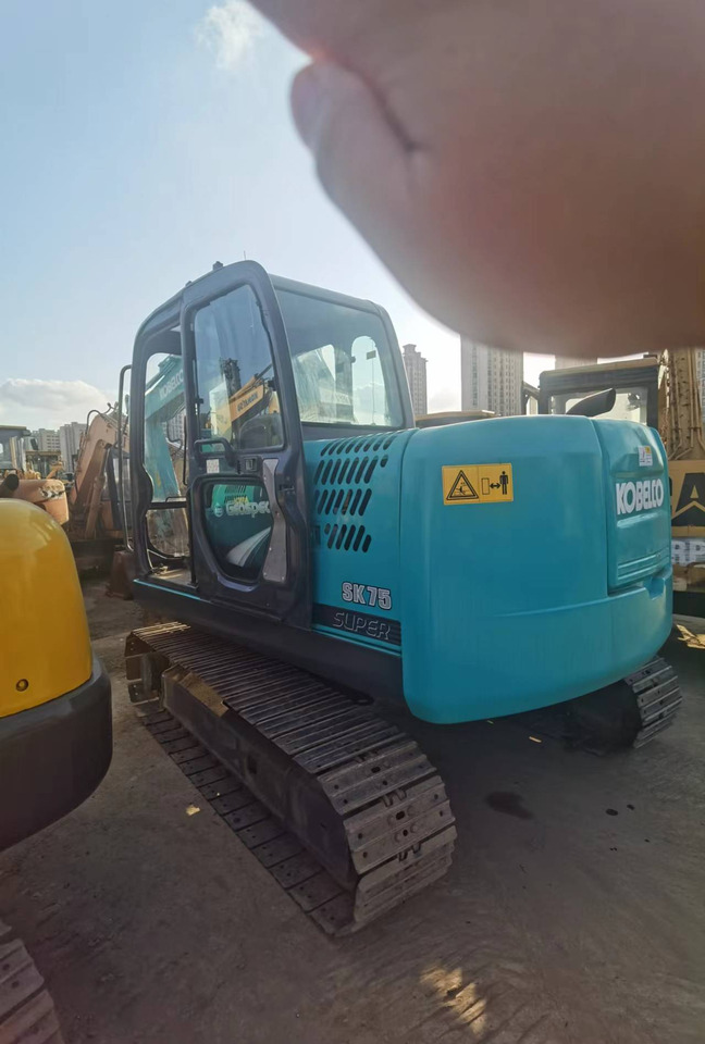 KOBELCO SK75 - Mini ekskavatorius: foto 4 KOBELCO SK75 - Mini ekskavatorius: foto 4