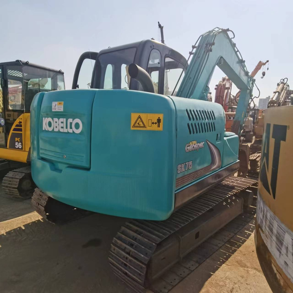 KOBELCO SK75 - Mini ekskavatorius: foto 1 KOBELCO SK75 - Mini ekskavatorius: foto 1