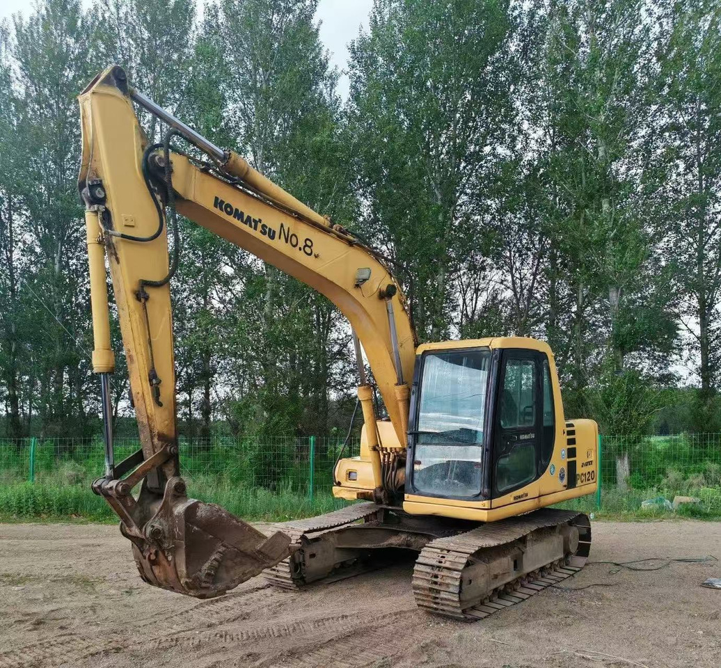 KOMATSU PC120-6 - Vikšrinis ekskavatorius: foto 1 KOMATSU PC120-6 - Vikšrinis ekskavatorius: foto 1