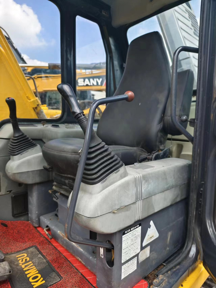 KOMATSU PC120-6 - Vikšrinis ekskavatorius: foto 4 KOMATSU PC120-6 - Vikšrinis ekskavatorius: foto 4