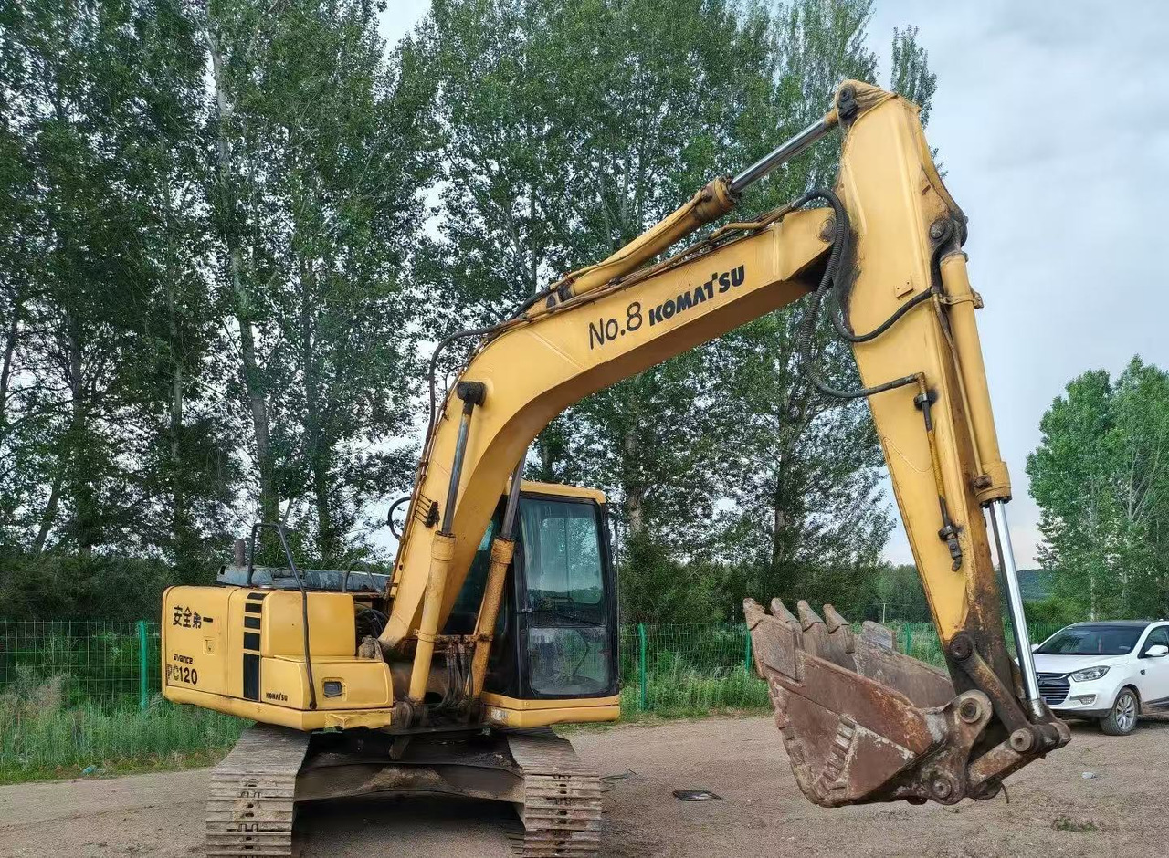 KOMATSU PC120-6 - Vikšrinis ekskavatorius: foto 2 KOMATSU PC120-6 - Vikšrinis ekskavatorius: foto 2