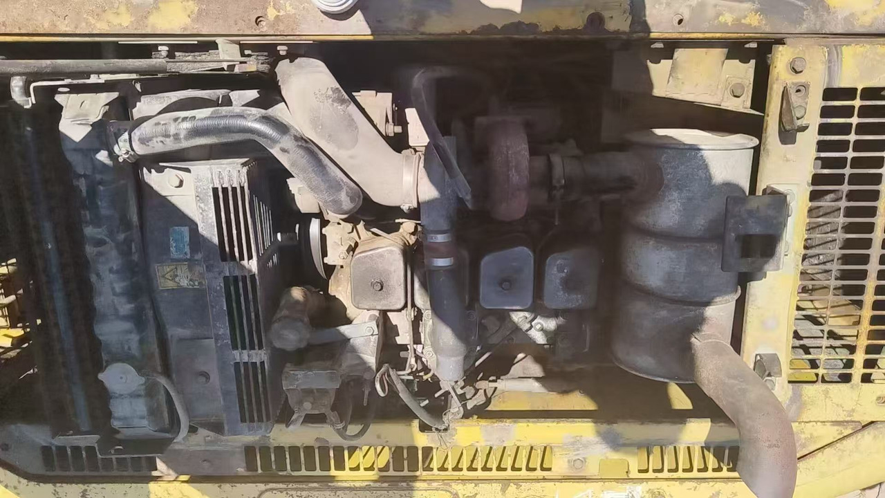 KOMATSU PC120-6 - Vikšrinis ekskavatorius: foto 4 KOMATSU PC120-6 - Vikšrinis ekskavatorius: foto 4