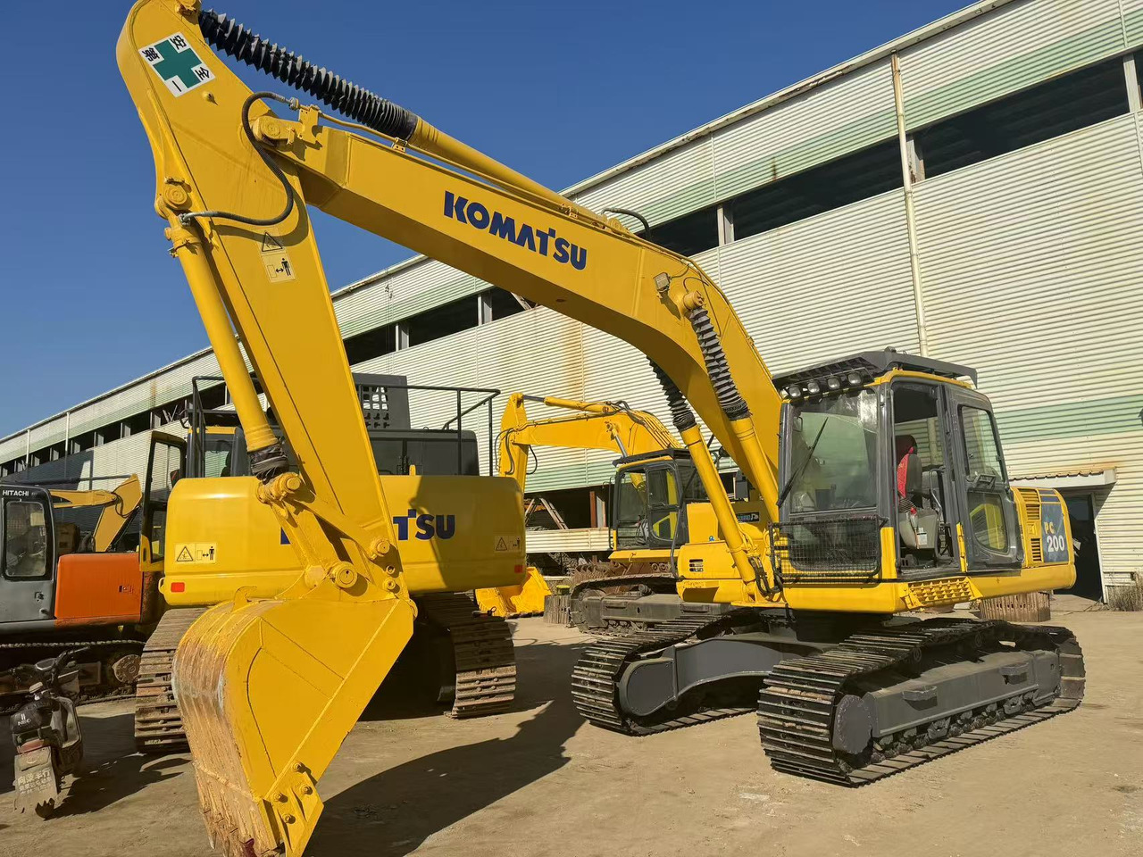 KOMATSU PC200-8 - Vikšrinis ekskavatorius: foto 2 KOMATSU PC200-8 - Vikšrinis ekskavatorius: foto 2