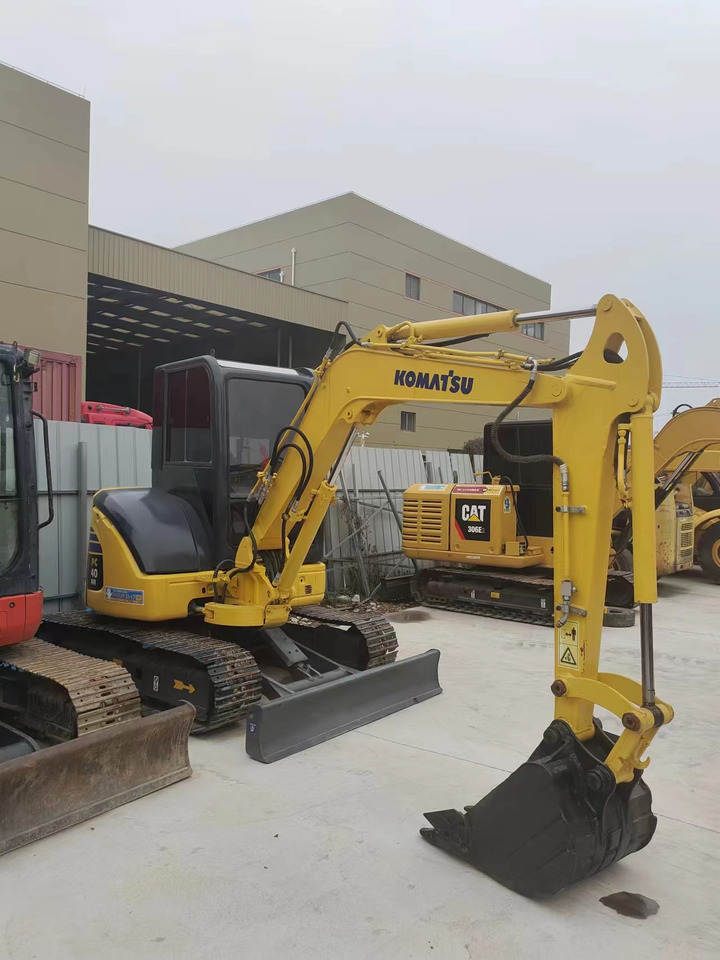 KOMATSU PC40MR - Mini ekskavatorius: foto 1 KOMATSU PC40MR - Mini ekskavatorius: foto 1