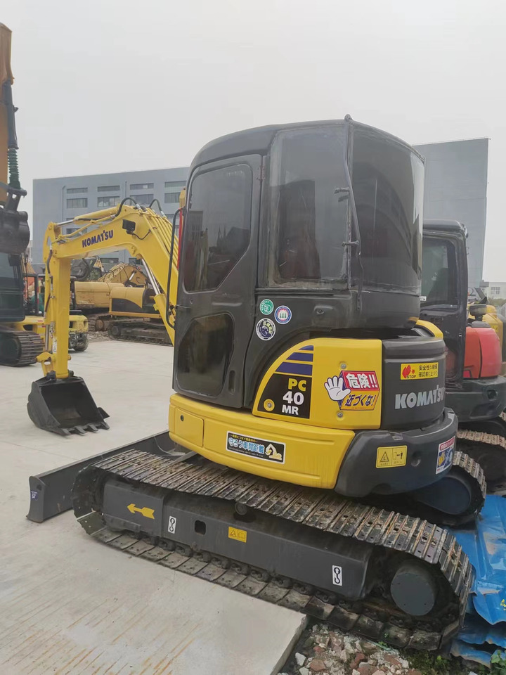KOMATSU PC40MR - Mini ekskavatorius: foto 3 KOMATSU PC40MR - Mini ekskavatorius: foto 3