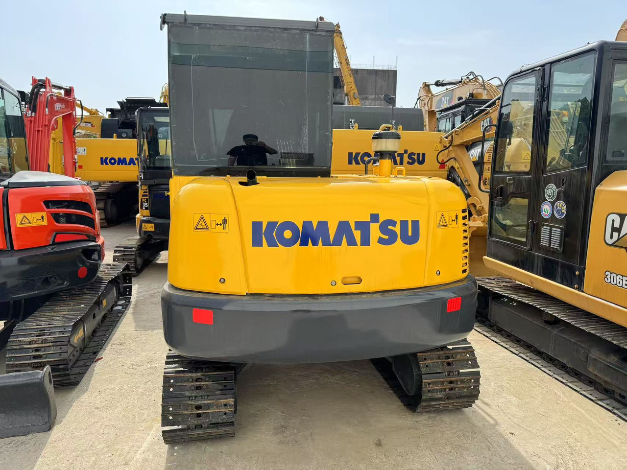 KOMATSU PC56-7 - Mini ekskavatorius: foto 5 KOMATSU PC56-7 - Mini ekskavatorius: foto 5