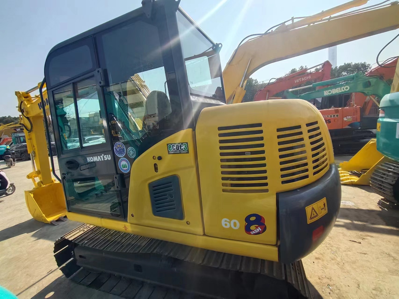 KOMATSU PC60-8 - Mini ekskavatorius: foto 5 KOMATSU PC60-8 - Mini ekskavatorius: foto 5