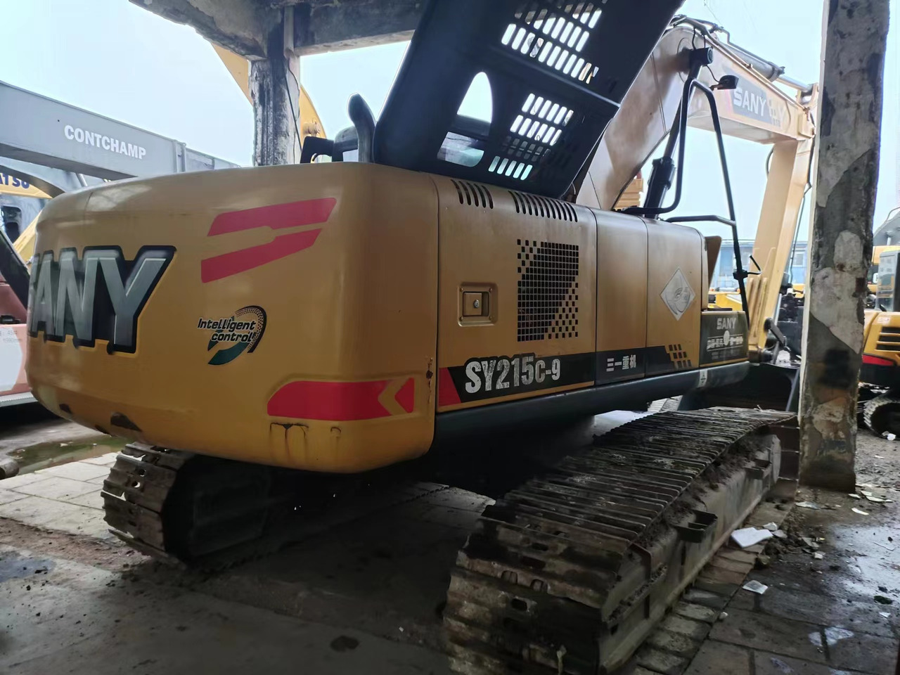 SANY SY215C-9 - Vikšrinis ekskavatorius: foto 2 SANY SY215C-9 - Vikšrinis ekskavatorius: foto 2