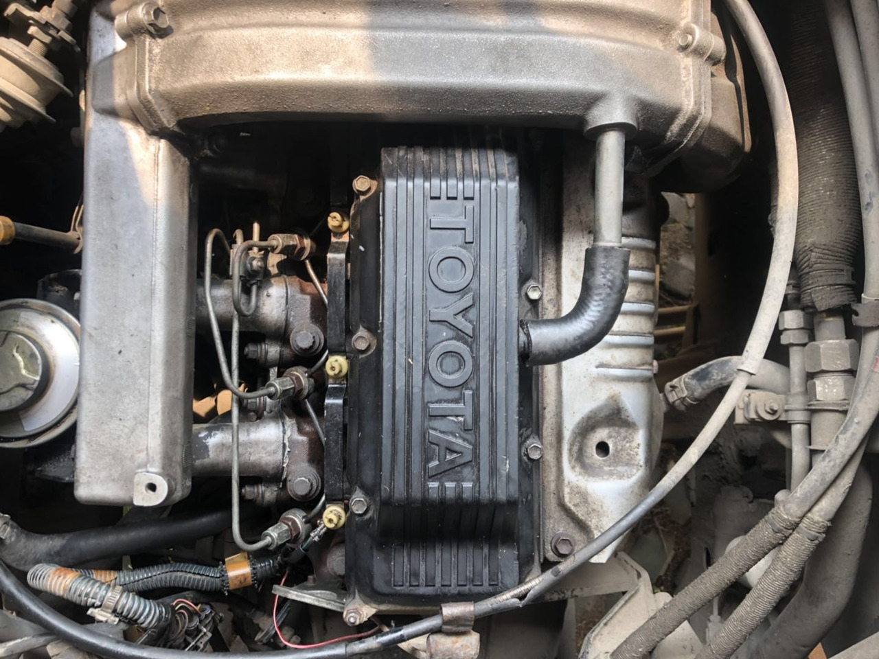 TOYOTA 1HZ DIESEL - Variklis - Priemiestinis autobusas: foto 4 TOYOTA 1HZ DIESEL - Variklis - Priemiestinis autobusas: foto 4