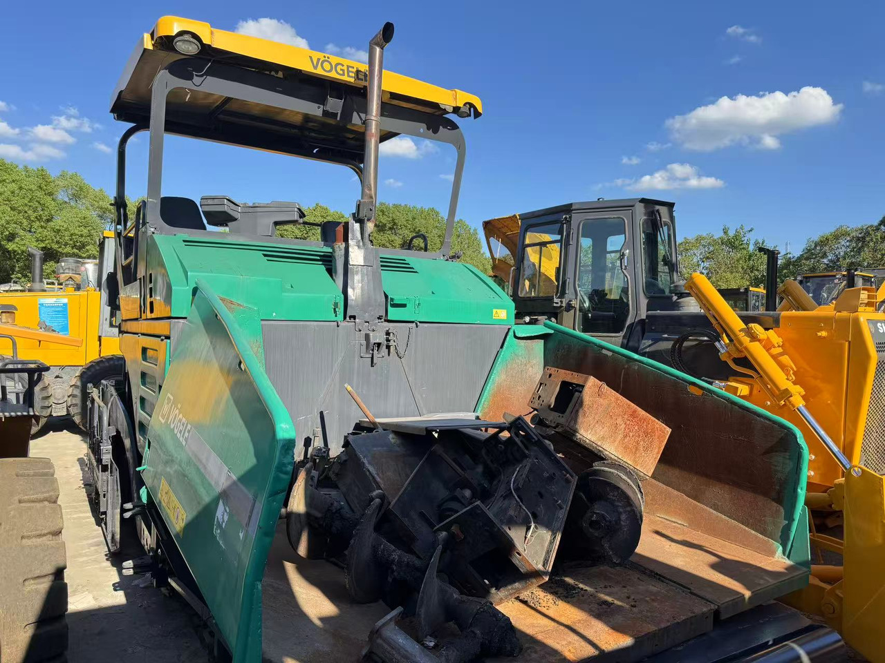 VOGELE 1800-3L - Asfalto klotuvas: foto 2 VOGELE 1800-3L - Asfalto klotuvas: foto 2