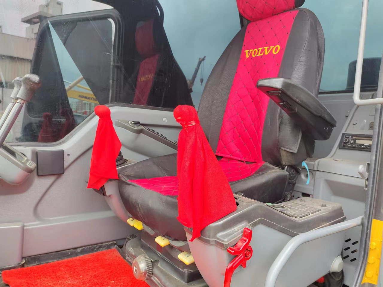 VOLVO EC240 - Vikšrinis ekskavatorius: foto 3 VOLVO EC240 - Vikšrinis ekskavatorius: foto 3