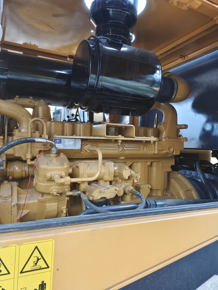 XCMG LW500KV - Ratinis krautuvas: foto 5 XCMG LW500KV - Ratinis krautuvas: foto 5