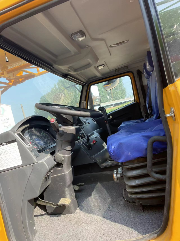 XCMG QY70K - Autokranas: foto 5 XCMG QY70K - Autokranas: foto 5