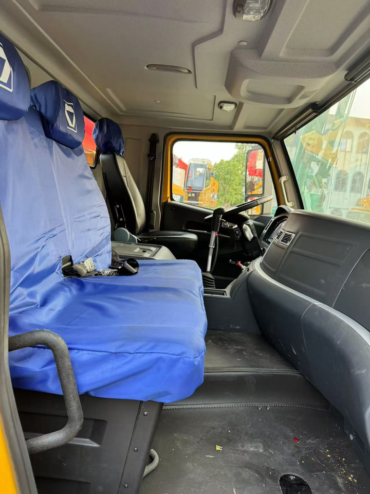 XCMG QY70K - Autokranas: foto 2 XCMG QY70K - Autokranas: foto 2